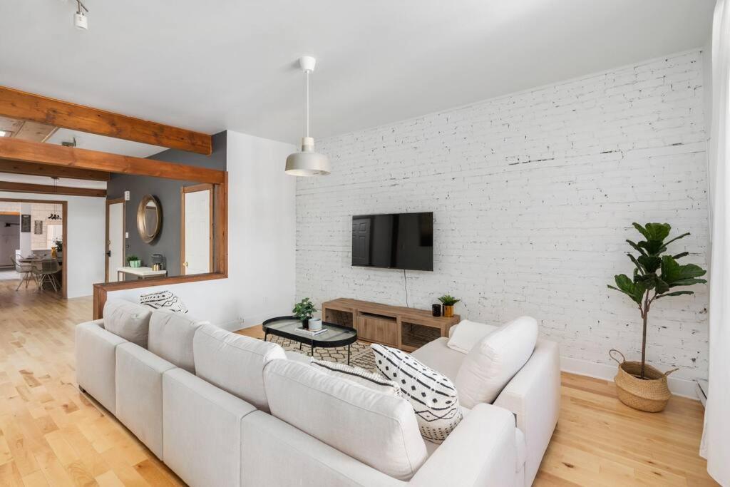 Chic Mile-End 3Br Getaway - Free Parking, Sleeps 8 Apartment Montreal Exterior photo